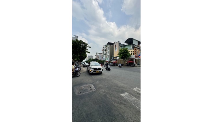 MẶT TIỀN KINH DOANH NGAY GÒ XOÀI - LÔ TƯ, 50M2, 5 TẦNG, GIÁ 5.3 TỶ
